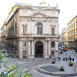 Toledo 16 Luxury 4* Nápoles