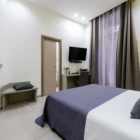 Toledo 16 Luxury Πανσιόν 4*