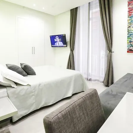 Toledo 16 Luxury Naples