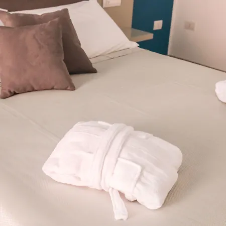 Toledo 16 Luxury Πανσιόν 4*