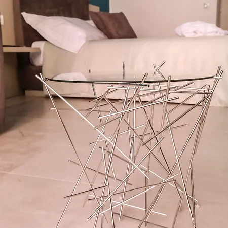 Toledo 16 Luxury 4* Νάπολη